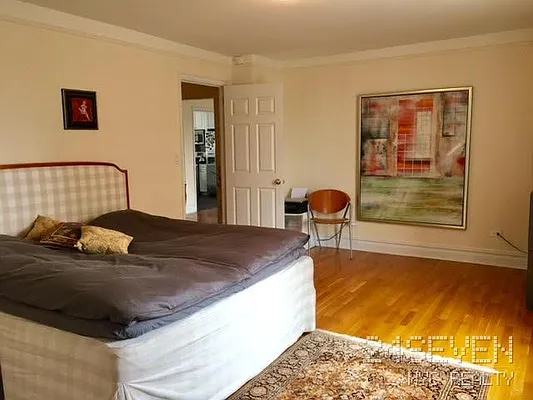 Rented by 24 7 NYC Realty Inc. | media 43