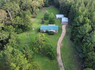 210 E Smith Ferry Rd, Silver Creek, MS 39663