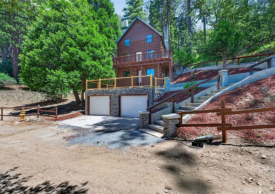 1st image of 567 Maple Dr