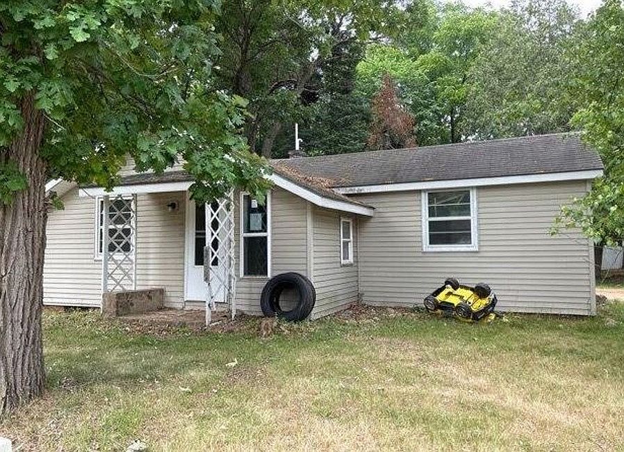 3402 Riverview Dr, Eau Claire, WI 54703 Zillow