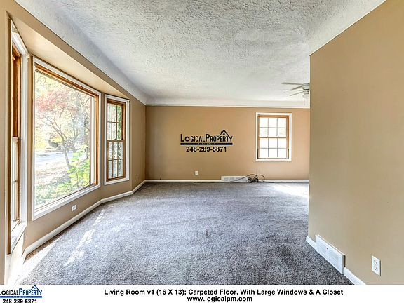 4_Living Room V1