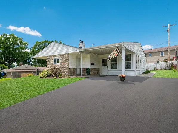 169 Thornridge Dr, Levittown, PA 19054