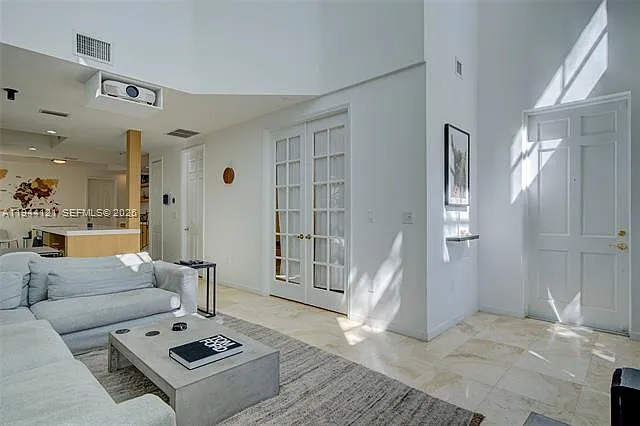 4867 Ponce De Leon Blvd — Photo 10