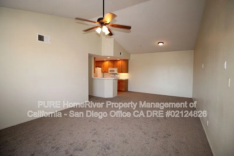 3 bed, 2.0 bath, 1315 sqft, $3,150 — Photo 3