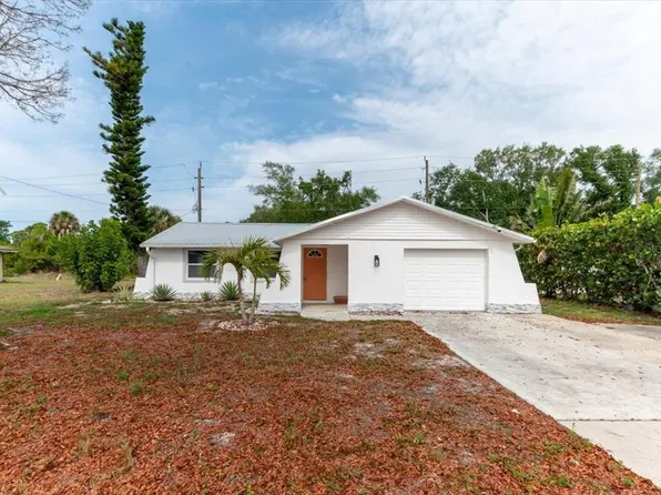 2580 Shamrock Dr, Venice, FL 34293