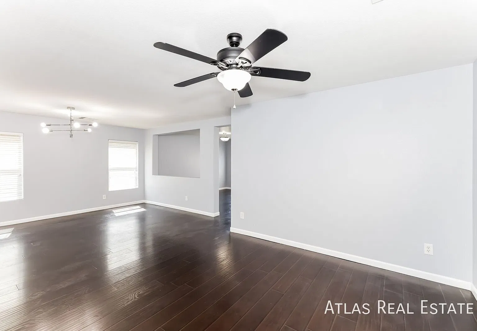 Beautiful 3 Bedroom Home! — Photo 4