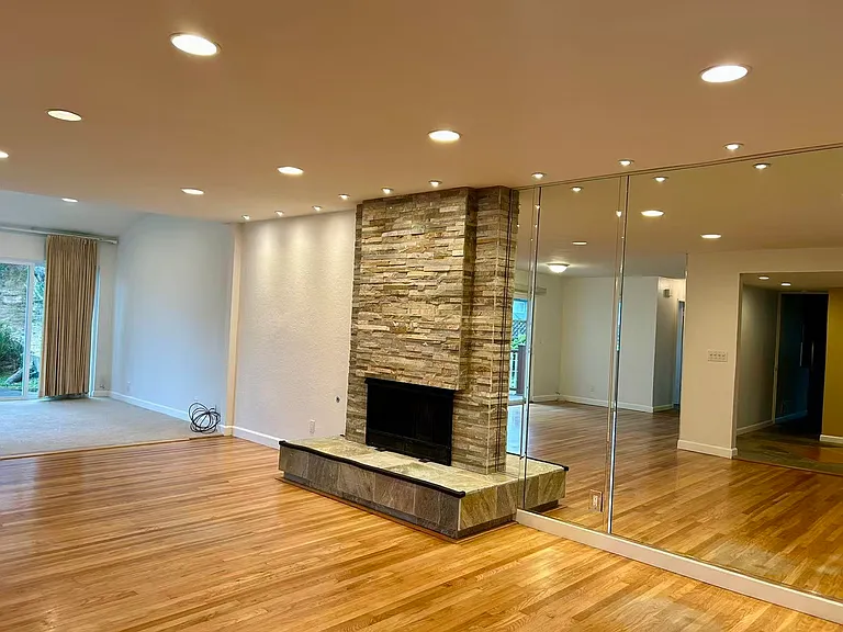2611 Donegal Ave — Photo 3