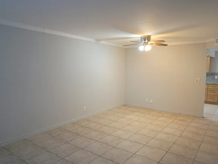 3313 Quail Close #3313 — Photo 6