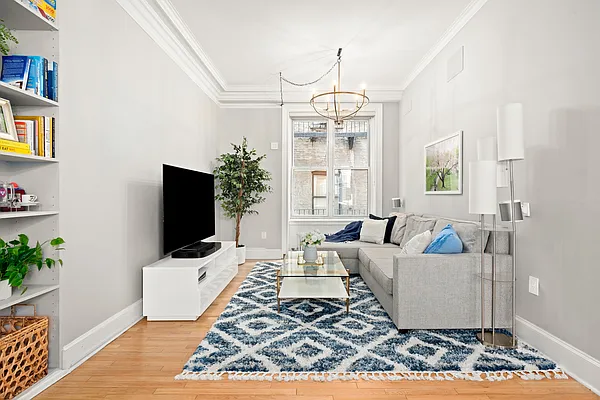 Sold by Compass | media 1