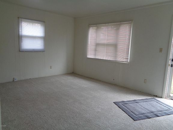5th image of 525 Washburn Ave