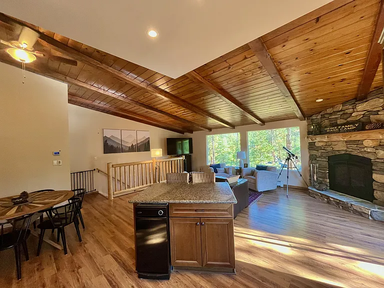 114 Angora Ct #B — Photo 5