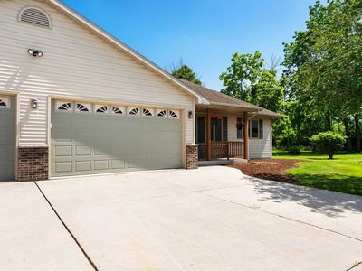 3707 Limestone Court, Sheboygan, WI, 53083