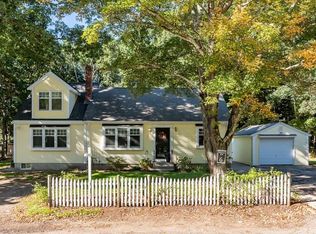 6 Hill St, Foxboro, MA 02035
