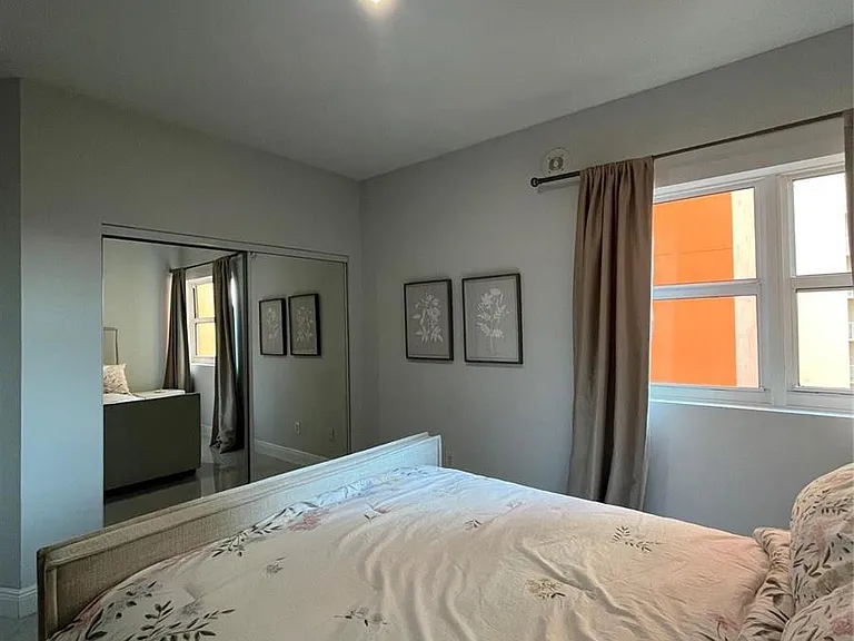 2650 Lake Shore Dr #803 — Photo 11