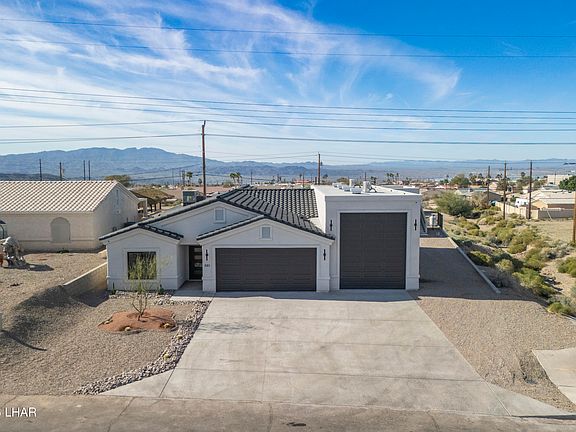 2nd image of 881 Pueblo Dr