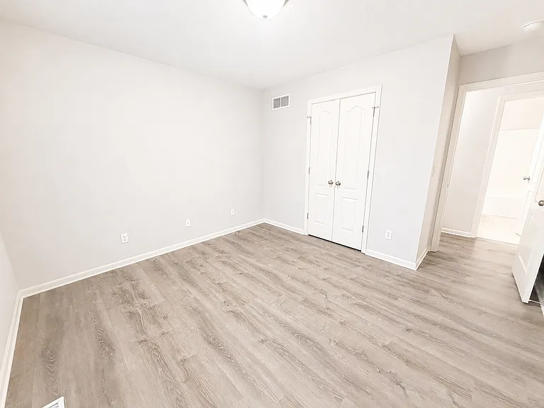 208 Jackal Dr — Photo 17