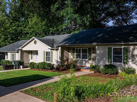 5th image of 1124 Saint Charles Ct #3