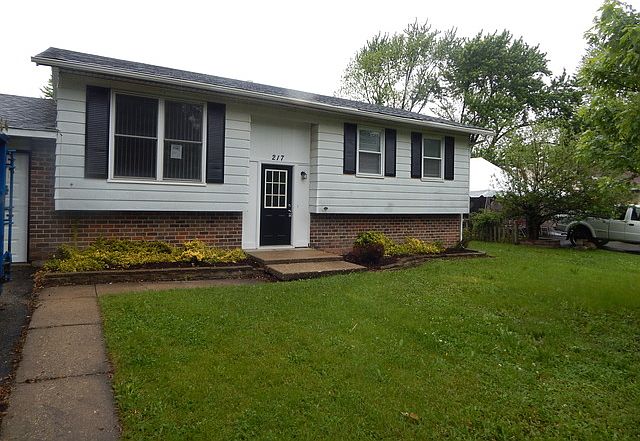 1st image of 217 Cedarwood Ave