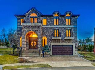 228-06 49th Rd, Flushing, NY 11364