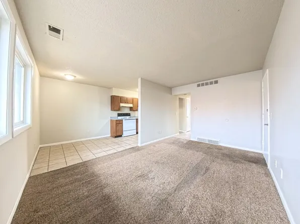 900 Elder Lane, 900 Elder Ln APT 2, Des Moines, IA 50315