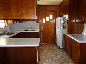 3rd image of 387 Winfrey Way