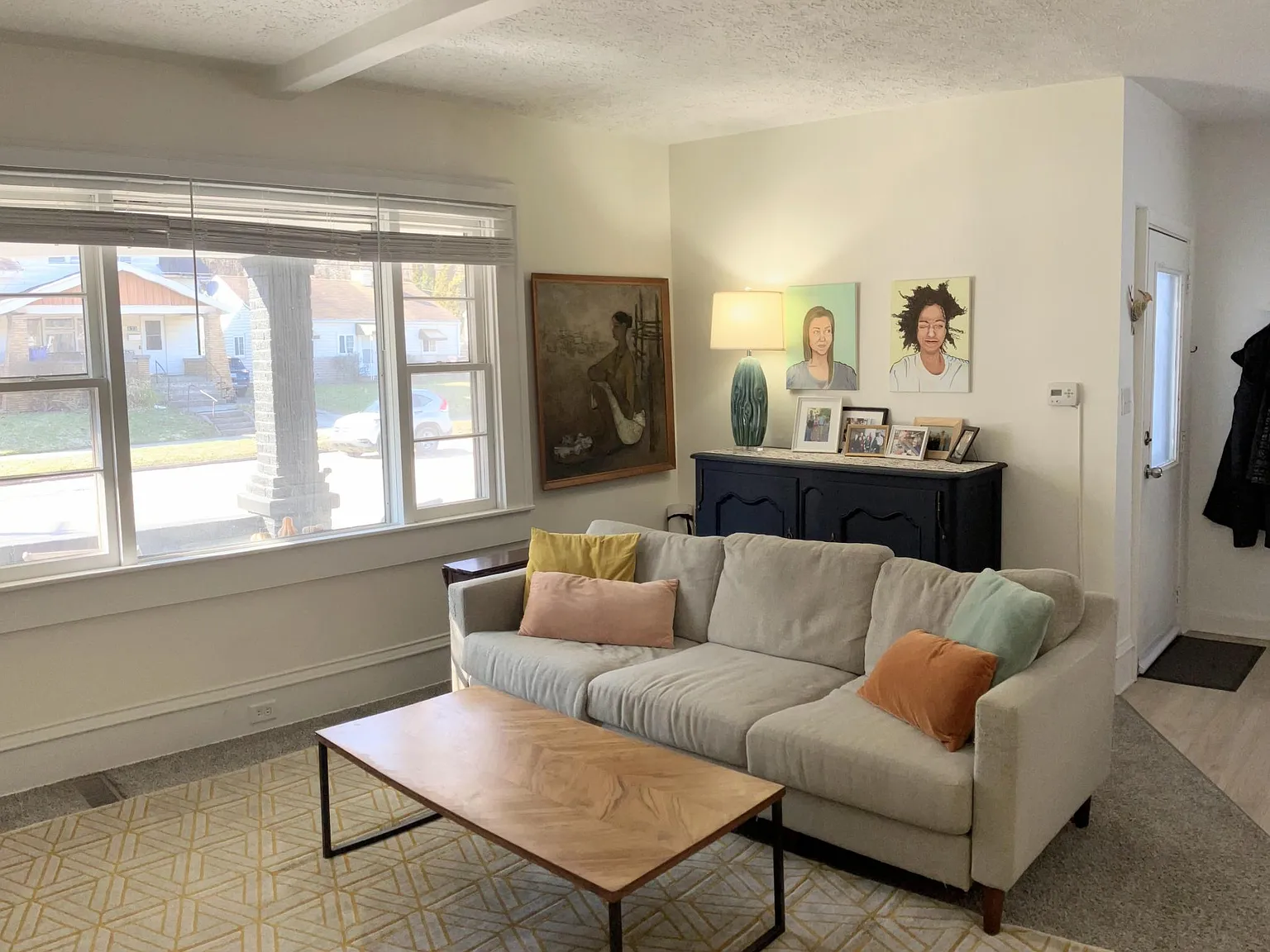 570 Valley Ave NW — Photo 3