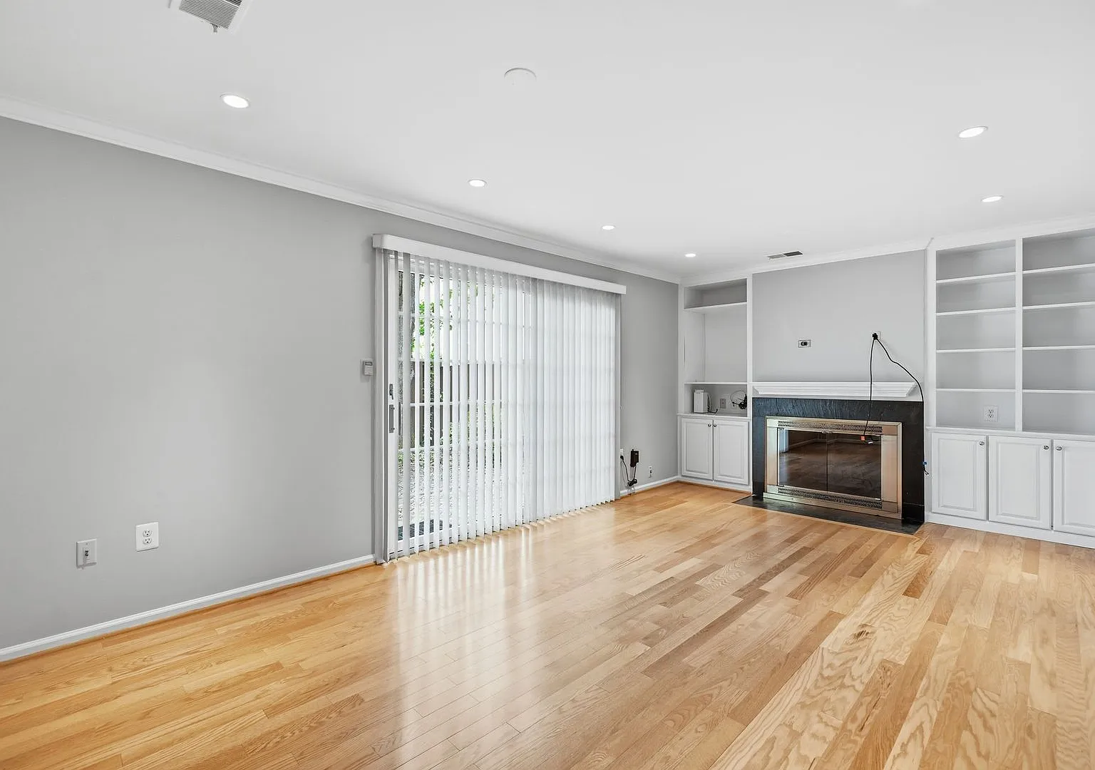 Charming four-bedroom brick townhome ideally located in the heart of McLean! T — Photo 3