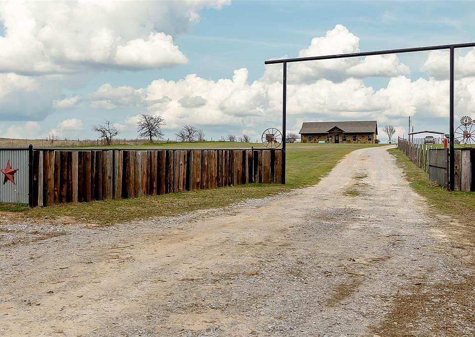 1st image of 297 County Road 3737