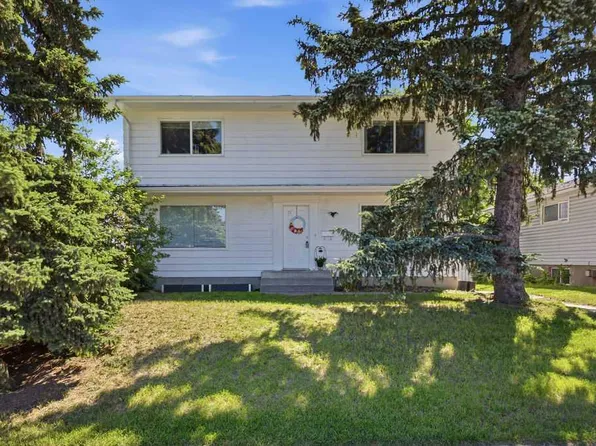 2812 W 19th St NW, Calgary, AB T2M 3V8