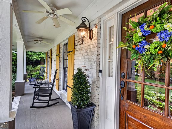 5th image of 1701 Driftwood Pl