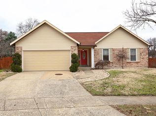 1951 Cherokee Trail Ln, Florissant, MO 63031