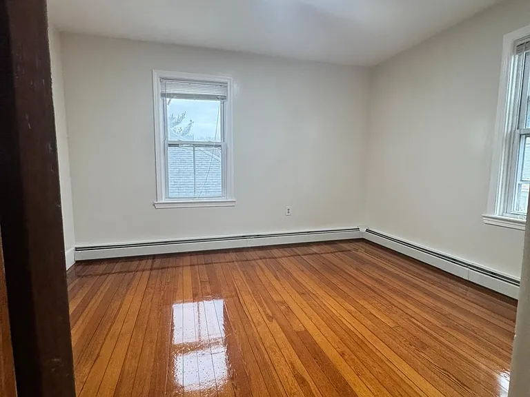 35 Humes St #1 — Photo 4