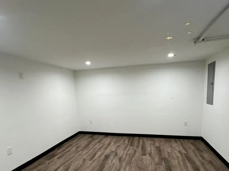 636 Rawlings St — Photo 10