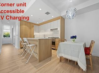 6085 Irmin St #611, Burnaby, BC V5J0J7