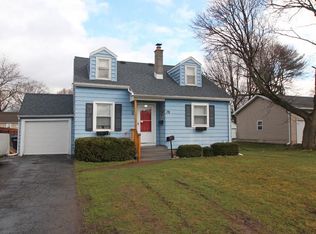 78 Chesterton Rd, Rochester, NY 14626