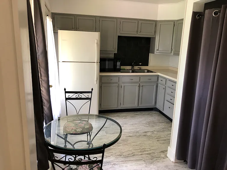 27 Hambrick Rd #A — Photo 10