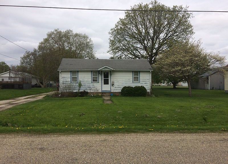 1st image of 607 E North St