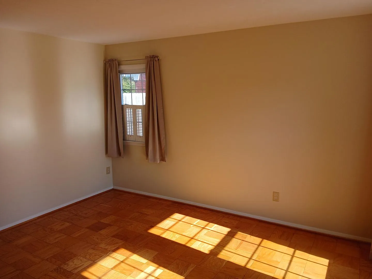 Nice 3 bedroom Home Bon Air Subdivision — Photo 3