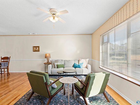 4th image of 448 N Edgemont Cir NW