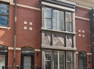 1351 S Indiana Pkwy, Chicago, IL 60605