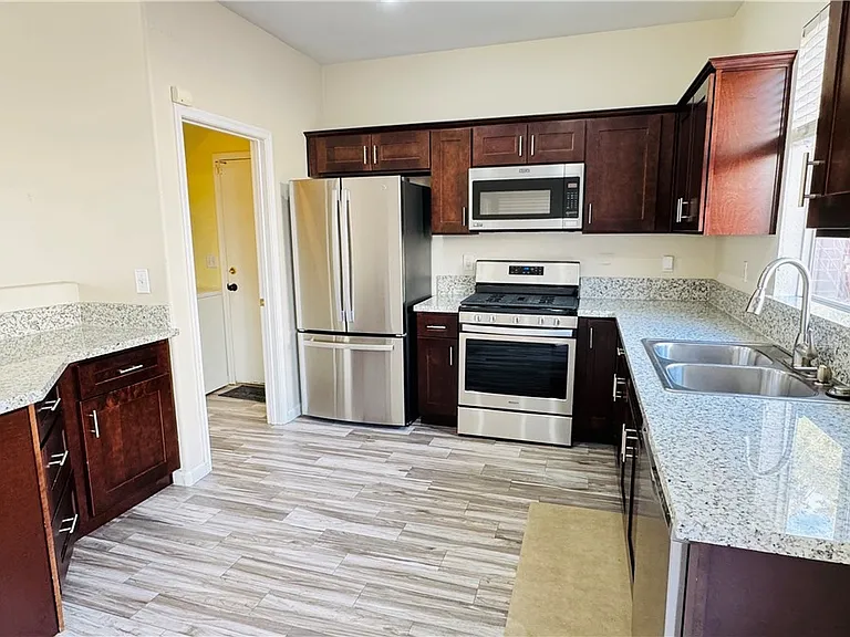 2713 Good Fellows St — Photo 10