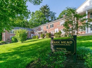 206 Park St APT 17, New Canaan, CT 06840