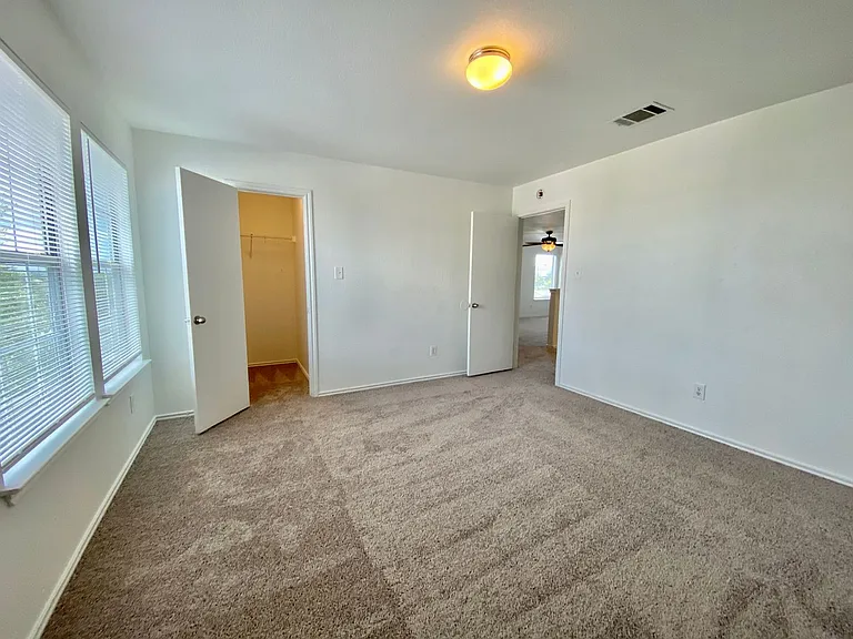 6608 Ferrystone Pass — Photo 19