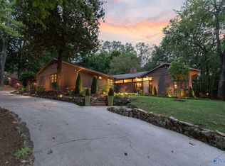 1302 Big Cove Rd SE, Huntsville, AL 35801