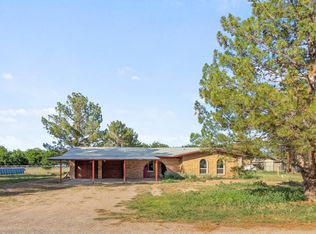5844 Leasburg Dr, Las Cruces, NM 88007