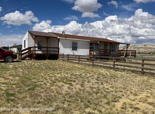 611 6th St, La Barge, WY 83123