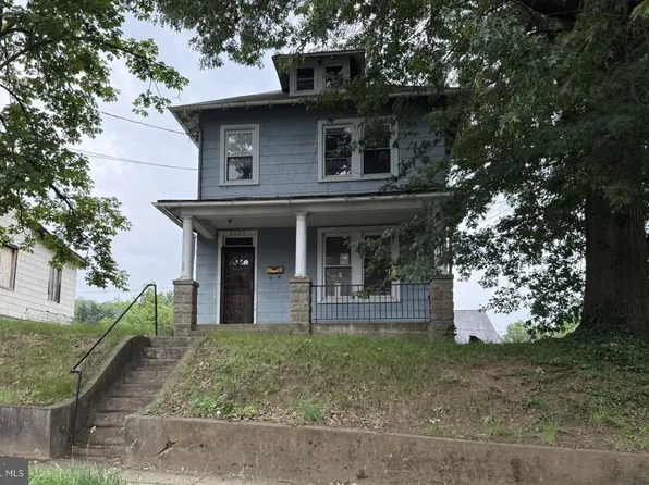 2223 R St SE, Washington, DC 20020