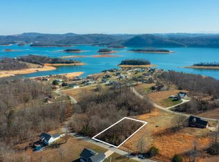 201 Woodstock Dr, Rutledge, TN 37861
