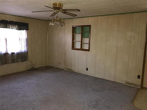 3rd image of 71218 Fawnwood Dr