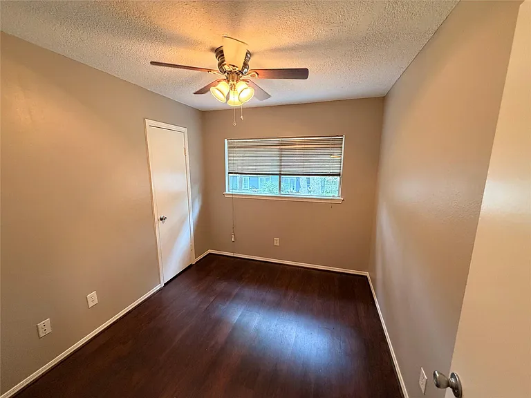 3227 Glade Springs Dr — Photo 26